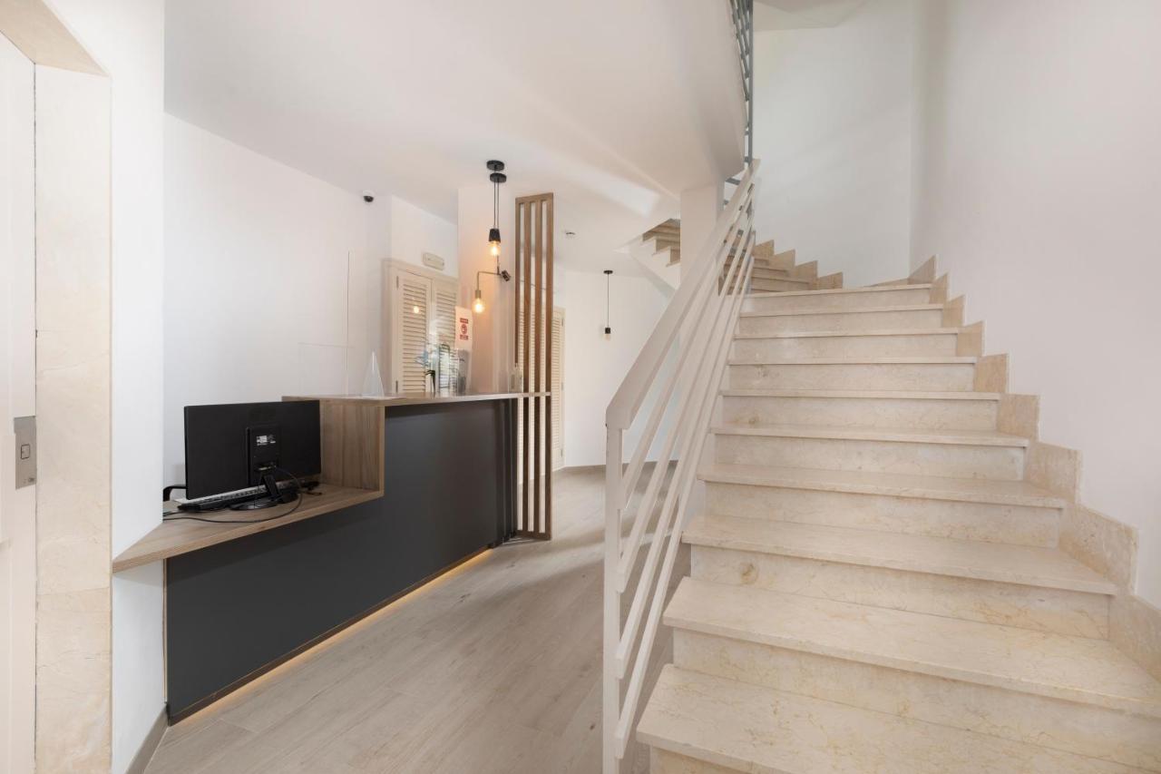 Sand Beach Apartments Port d'Alcúdia Extérieur photo